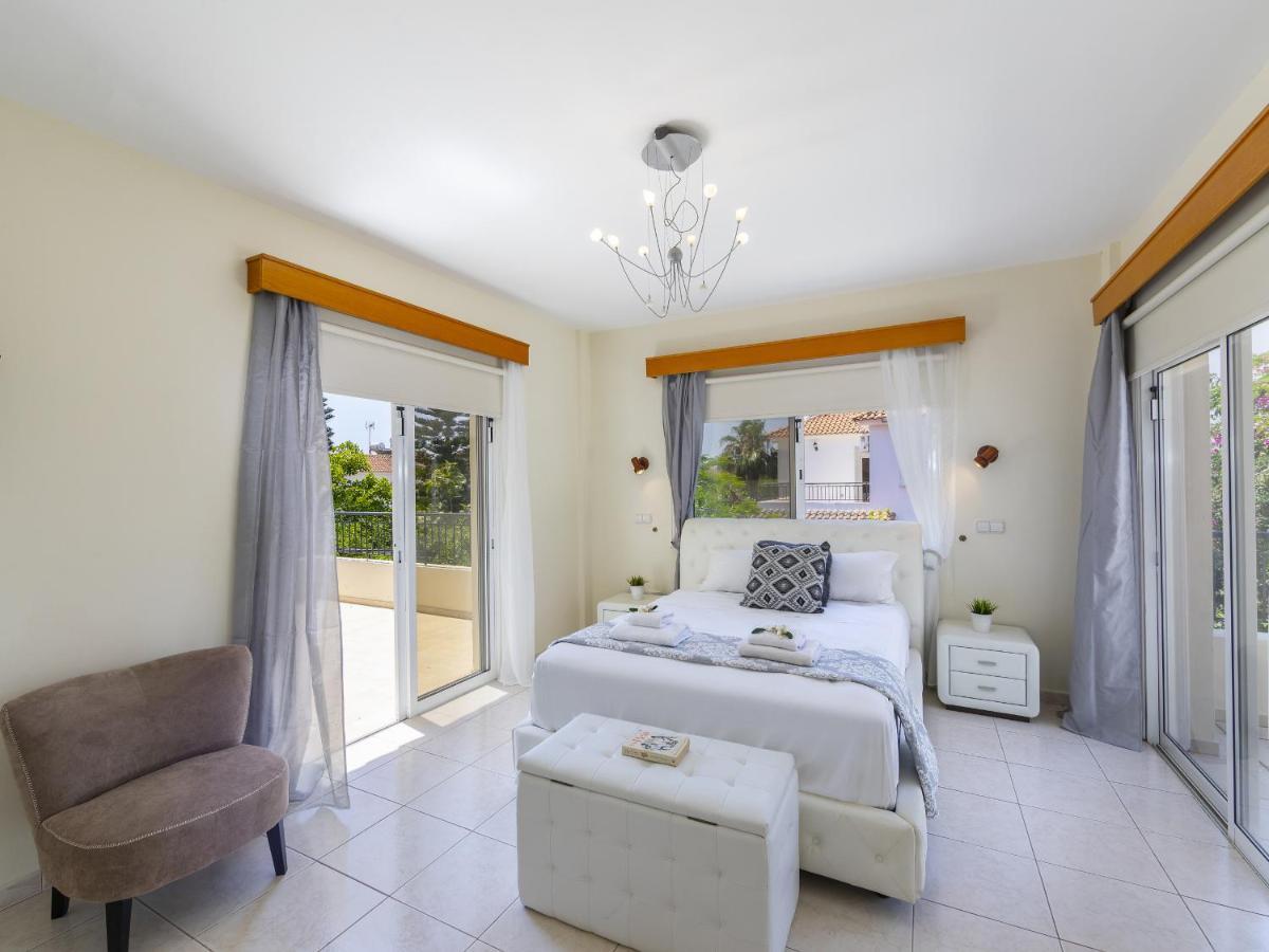 Meneou Seaside Mansion 7 Villa Larnaca Exterior photo