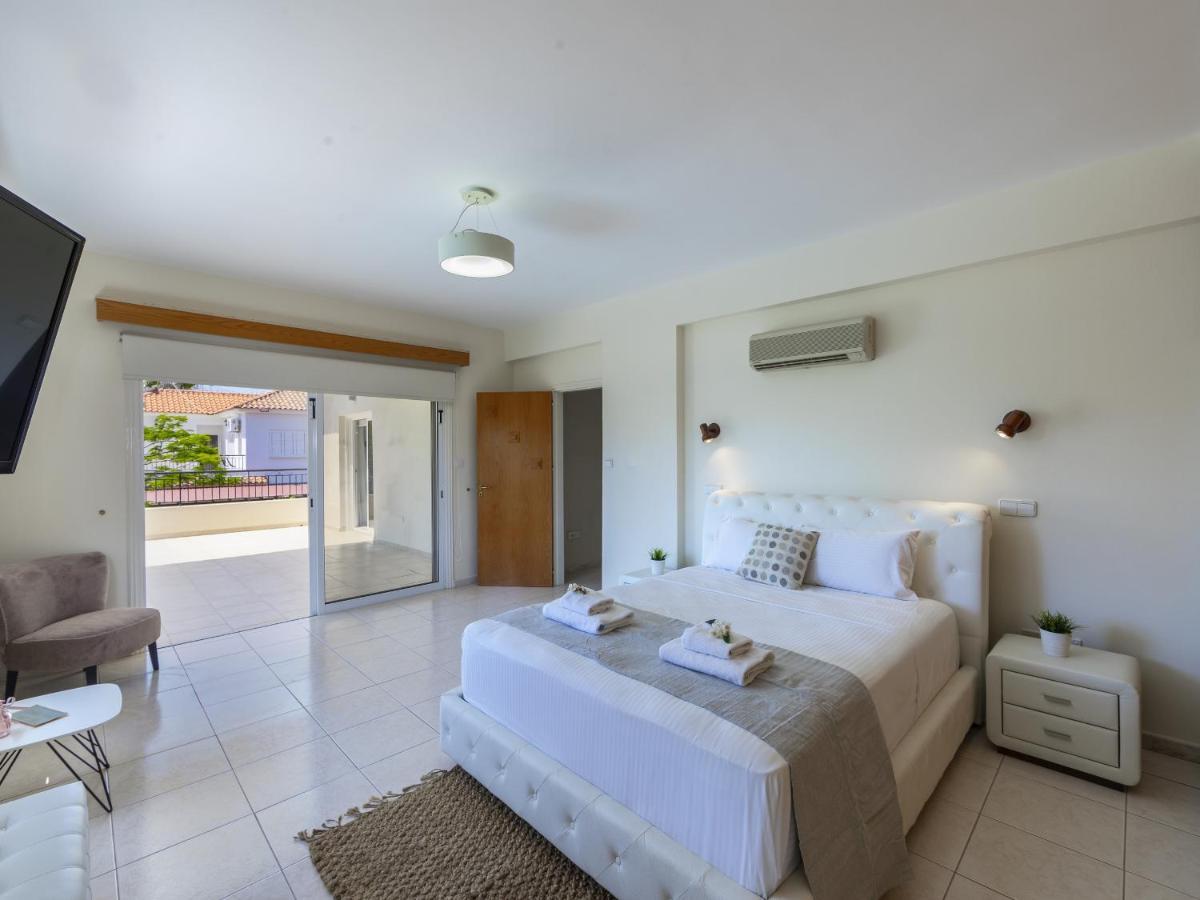 Meneou Seaside Mansion 7 Villa Larnaca Exterior photo