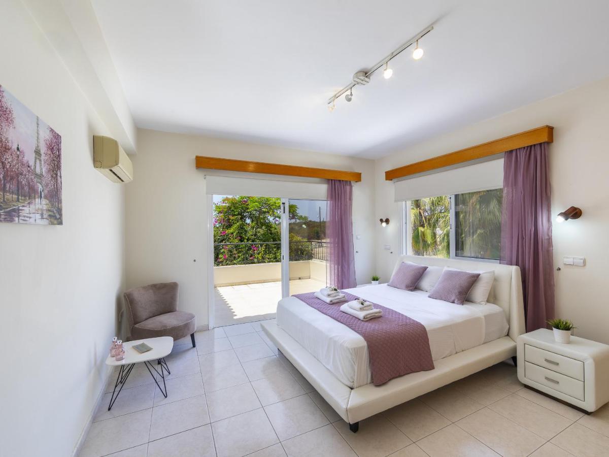 Meneou Seaside Mansion 7 Villa Larnaca Exterior photo